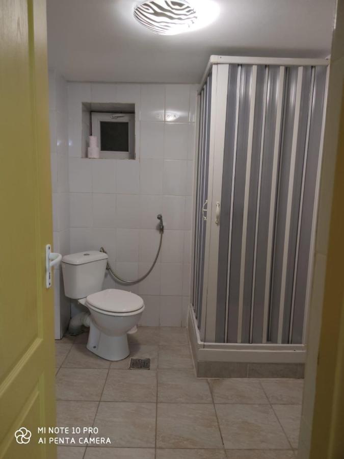 Alfredo Hostel Craiova Buitenkant foto
